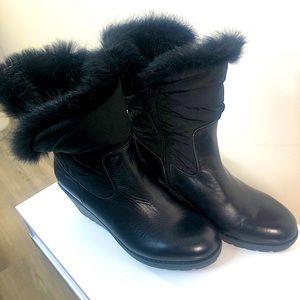 Never worn Artica waterproof winter boots